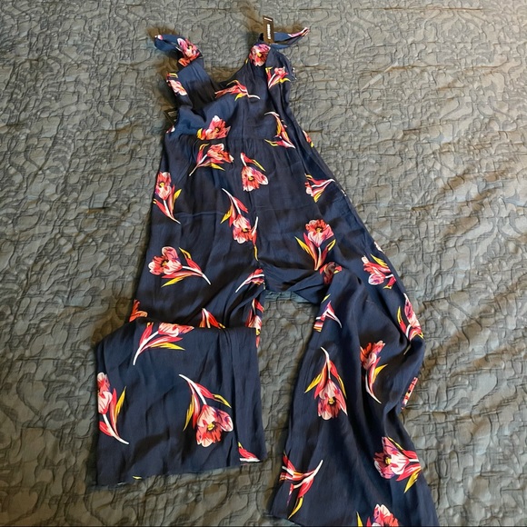 Express Pants - BNWT Express Pantsuit